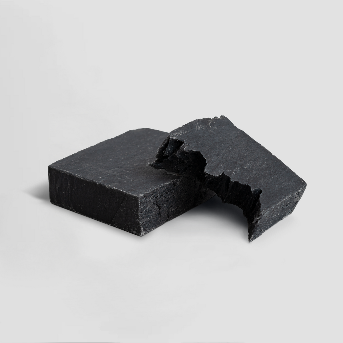 🖤 Royal Roots™ Activated Charcoal Handcrafted Soap — Deep Cleansing & Purifying Peppermint + Tea Tree Aromatherapy Bar — 4 oz  Deep Cleansing • Purifying • Refreshing • Aromatherapy